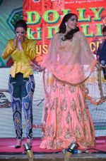 Malaika Arora Khan, Sonam Kapoor at Dolly Ki Doli promotions in Mumbai on 9th Jan 2015